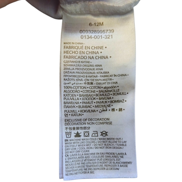 Nike Baby 6-12m Long Sleeve Bodysuit Hat Booties 3p Set Center Swoosh BnW Snaps - Picture 12 of 12